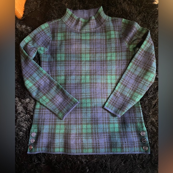 Appleseeds flannel print long sleeve top - Picture 3 of 10